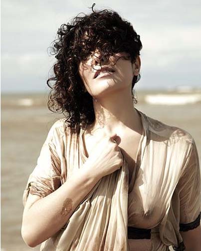 
        
            Letícia Sabatella faz seu primeiro ensaio sensual
        
    