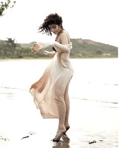 
        
            Letícia Sabatella faz seu primeiro ensaio sensual
        
    