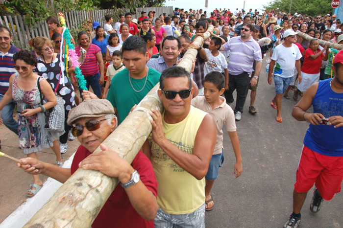 
        
            Veja imagens da tradicional festa do Sairé, em Santarém
        
    