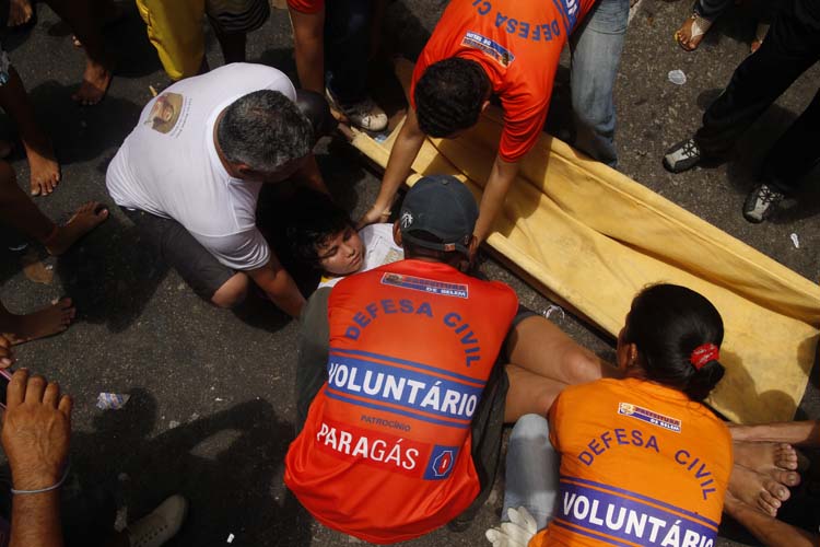 
        
            Cerca de 12 mil voluntários da Cruz Vermelha atuarão no Círio
        
    