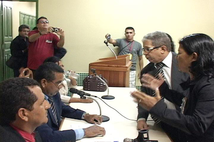 
        
            Confusão marca eleição para a Câmara de Aveiro
        
    