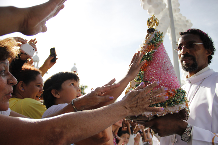 
        
            Imagens do Círio das crianças pelas ruas de Belém 
        
    