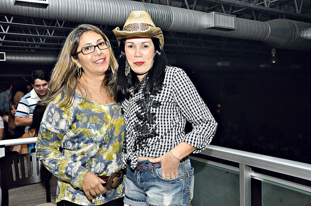 
        
            Coluna Walter Guimarães - II NOITE COUNTRY MIX
        
    