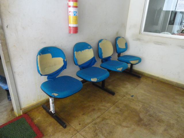 
        
            Servidores denunciam abandono em unidades do Detran
        
    