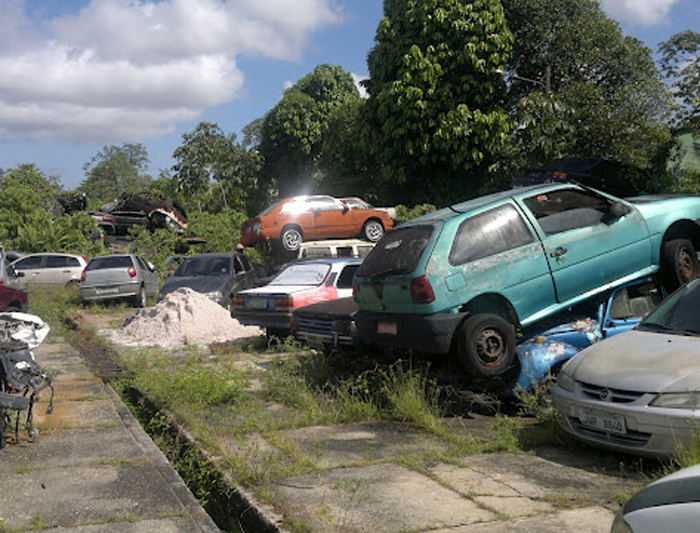 
        
            Servidores denunciam abandono em unidades do Detran
        
    