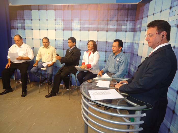 
        
            Candidatos à prefeitura se enfrentam em Santarém
        
    