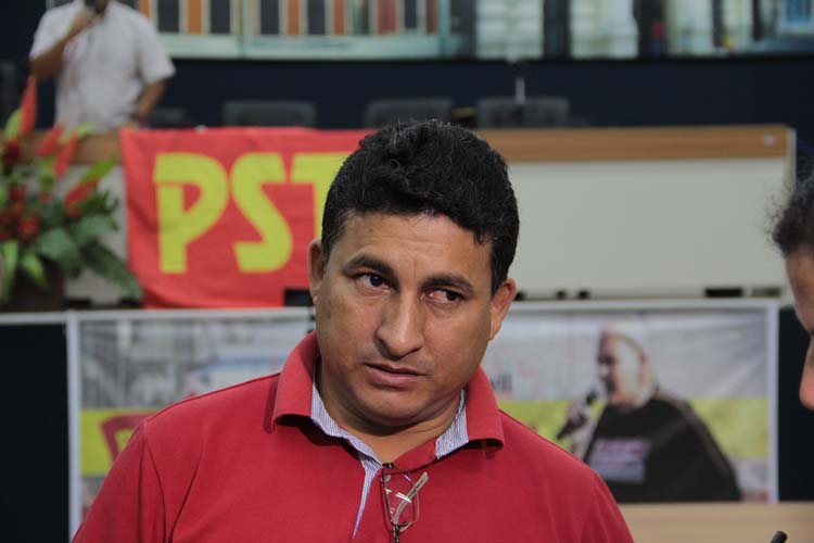 
        
            Cleber Rabelo é o candidato do PSTU
        
    