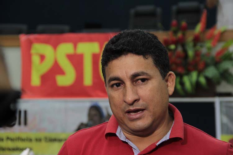 
        
            Cleber Rabelo é o candidato do PSTU
        
    