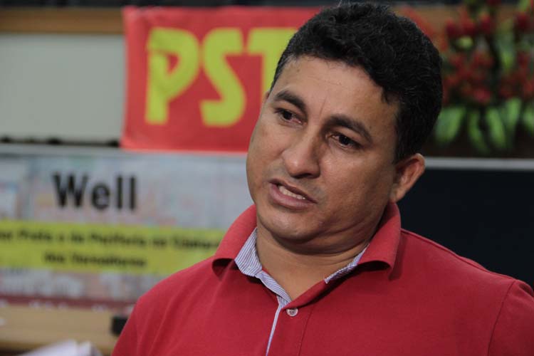 
        
            Cleber Rabelo é o candidato do PSTU
        
    