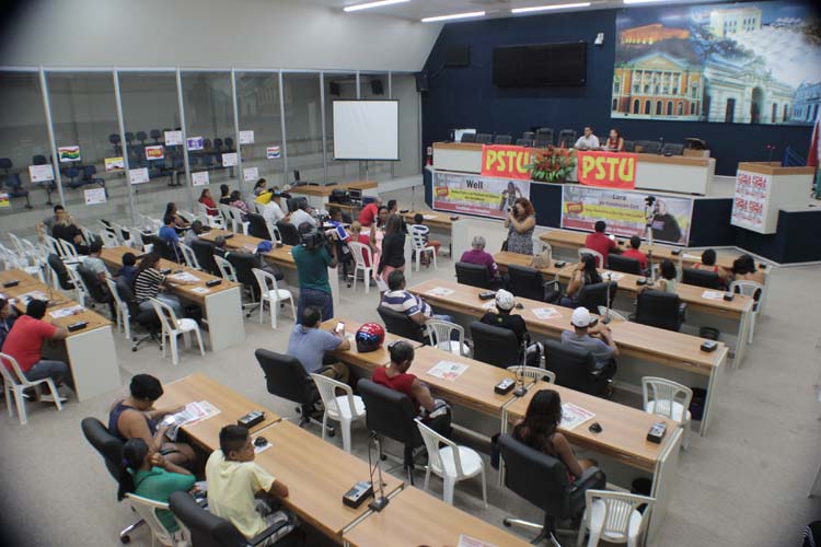 
        
            Cleber Rabelo é o candidato do PSTU
        
    