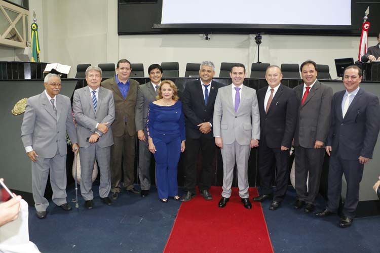 
        
            DIÁRIO DO PARÁ recebe homenagem da Assembleia Legislativa
        
    