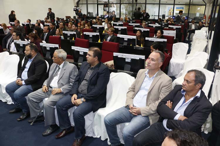 
        
            DIÁRIO DO PARÁ recebe homenagem da Assembleia Legislativa
        
    