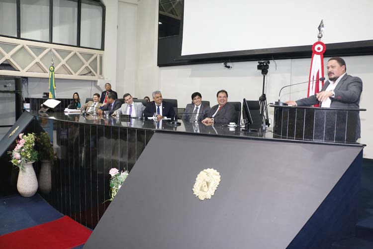 
        
            DIÁRIO DO PARÁ recebe homenagem da Assembleia Legislativa
        
    