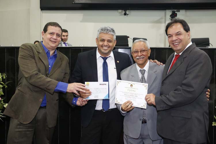 
        
            DIÁRIO DO PARÁ recebe homenagem da Assembleia Legislativa
        
    