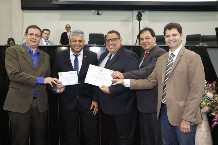 
        
            DIÁRIO DO PARÁ recebe homenagem da Assembleia Legislativa
        
    