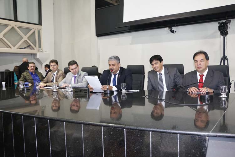 
        
            DIÁRIO DO PARÁ recebe homenagem da Assembleia Legislativa
        
    