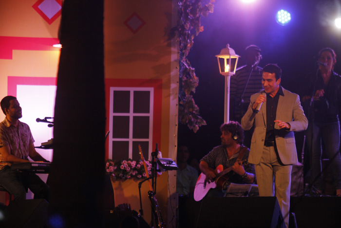 
        
            Padre Fábio de Melo abre o Círio Musical
        
    