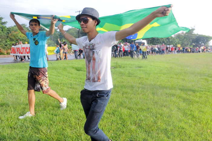 
        
        
            Manifestantes cobram melhorias em Ananindeua
        
    