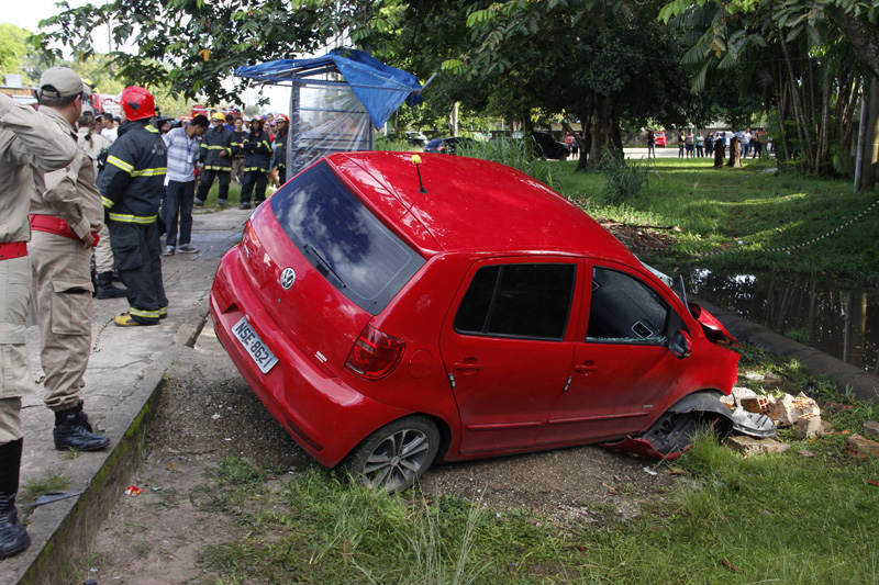 
        
            Relembre acidente na Avenida A. Montenegro
        
    