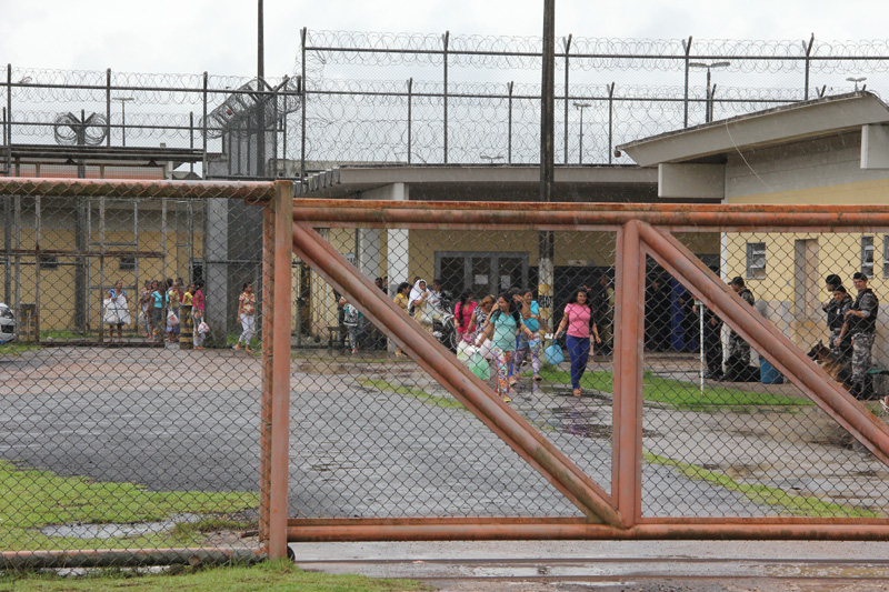 
        
            Vinte fogem de presídio em Americano
        
    