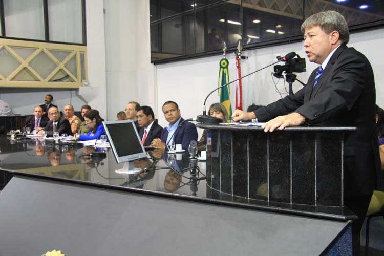 
        
            Secretário não apresenta plano de segurança
        
    