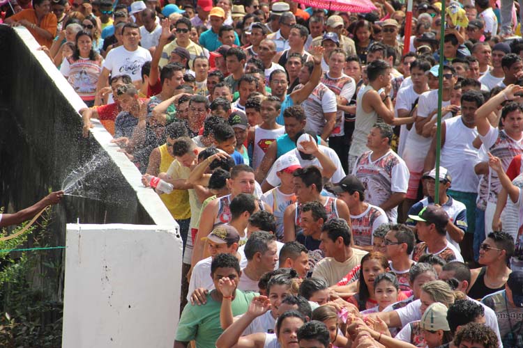 
        
            Vigia festeja Nossa Senhora de Nazaré   
        
    