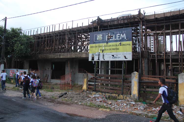 
        
            Zenaldo não conclui obras em escola
        
    