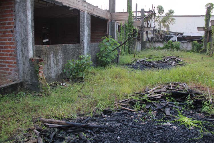 
        
            Zenaldo não conclui obras em escola
        
    