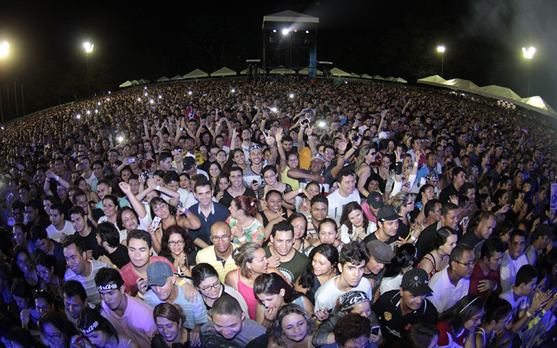 
        
            A-ha faz show em Barcarena e emociona fãs
        
    