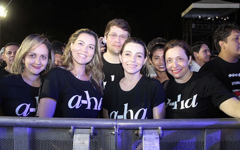 
        
            A-ha faz show em Barcarena e emociona fãs
        
    