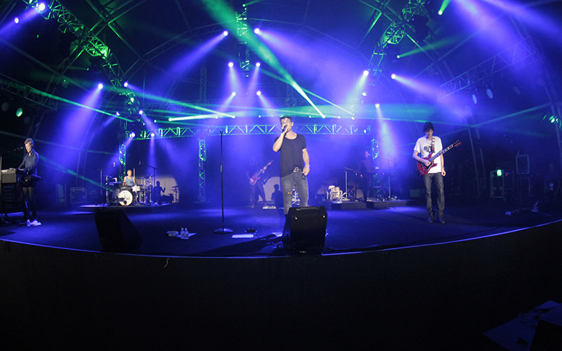 
        
            A-ha faz show em Barcarena e emociona fãs
        
    