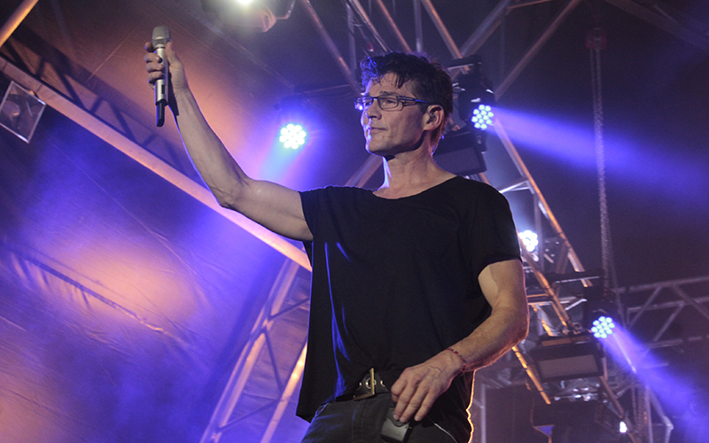 
        
            A-ha faz show em Barcarena e emociona fãs
        
    