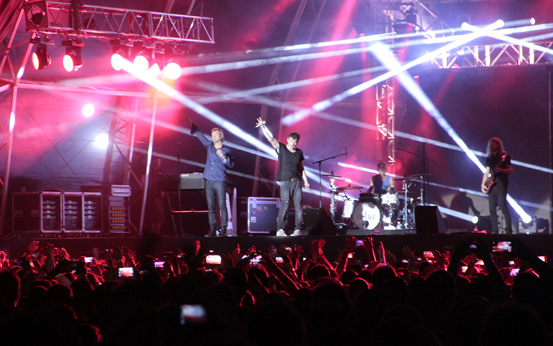 
        
            A-ha faz show em Barcarena e emociona fãs
        
    