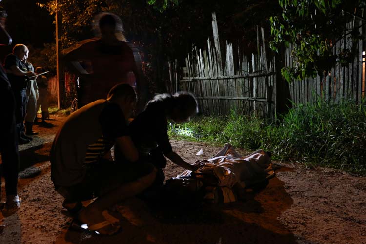 
        
            Vendedor é morto em Marituba com 12 tiros
        
    