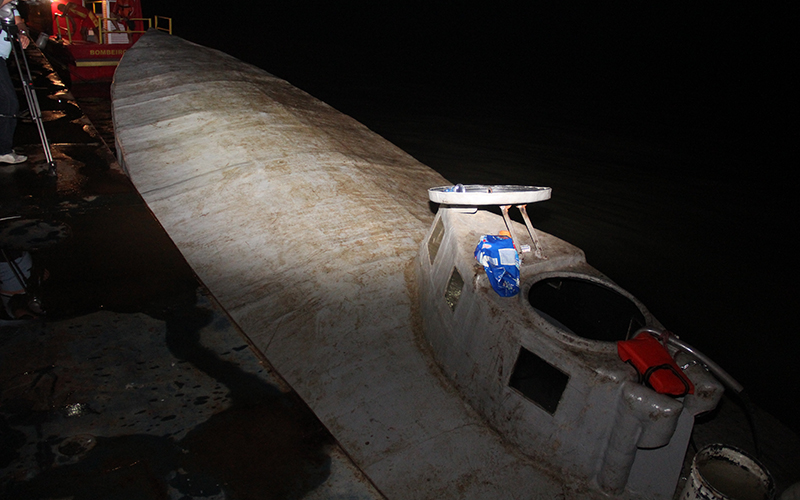 
        
            Submarino apreendido em Vigia chega em Belém
        
    