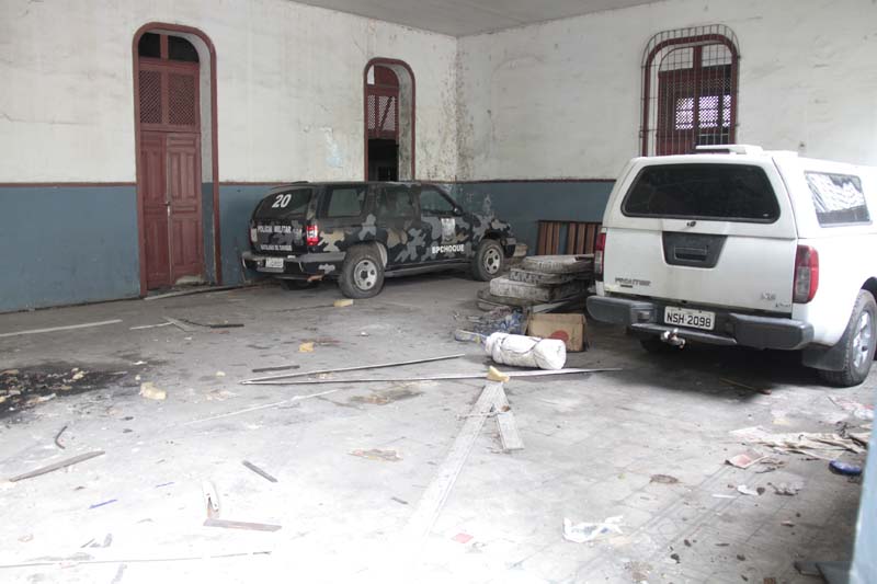 
        
            Prédio histórico da PM está abandonado 
        
    