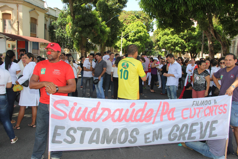 
        
            Servidores da Sespa estão em greve
        
    