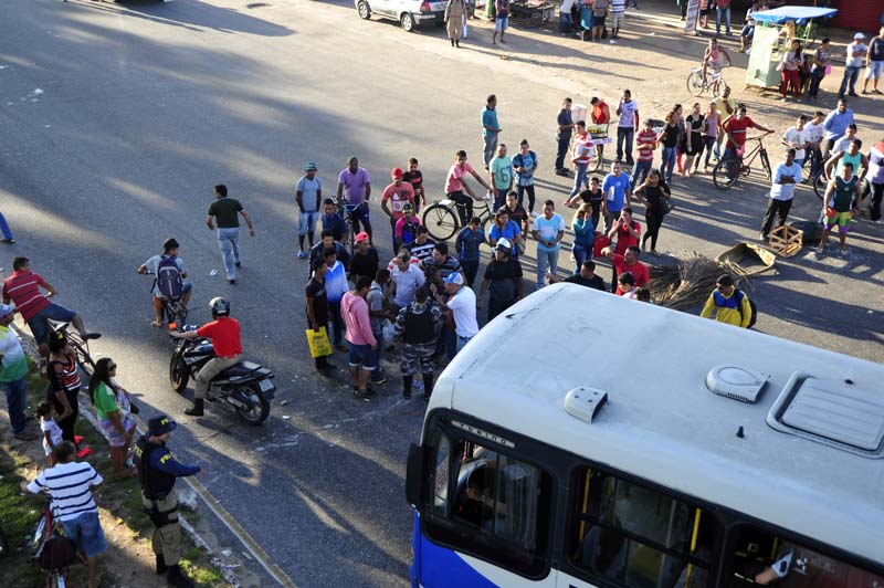 
        
            Falha em sistema da Casa do Trabalhador gera protestos
        
    