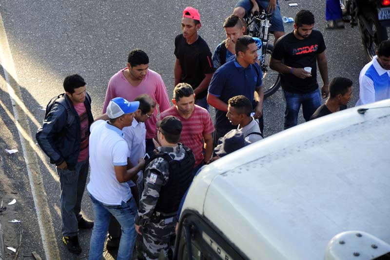 
        
            Falha em sistema da Casa do Trabalhador gera protestos
        
    
