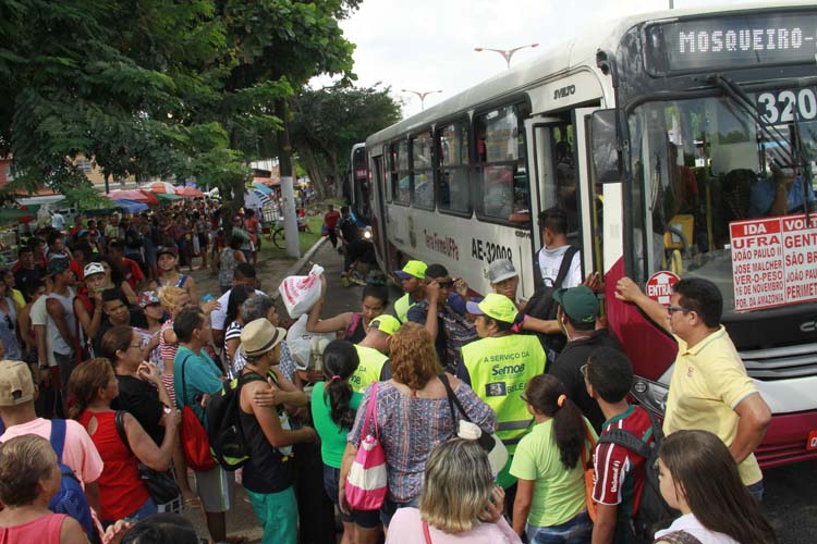 
        
            Sufoco para sair de Belém no penúltimo final de semana de Julho
        
    