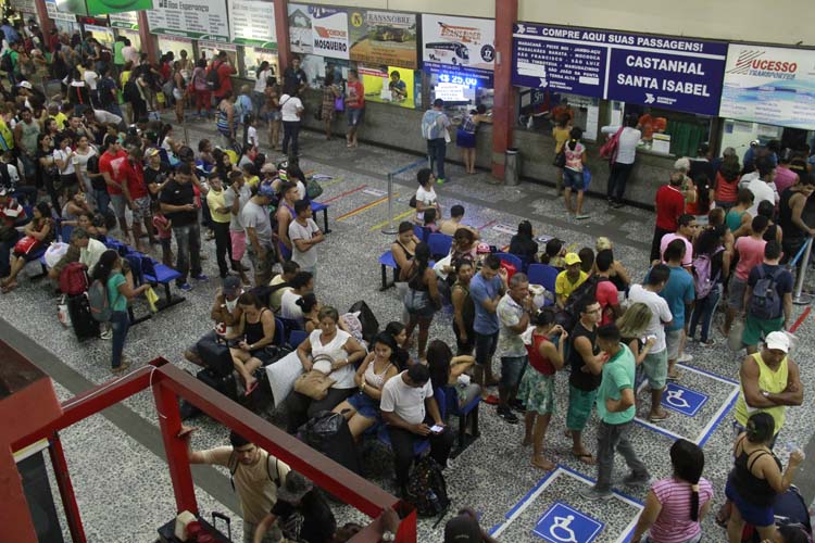 
        
            Sufoco para sair de Belém no penúltimo final de semana de Julho
        
    