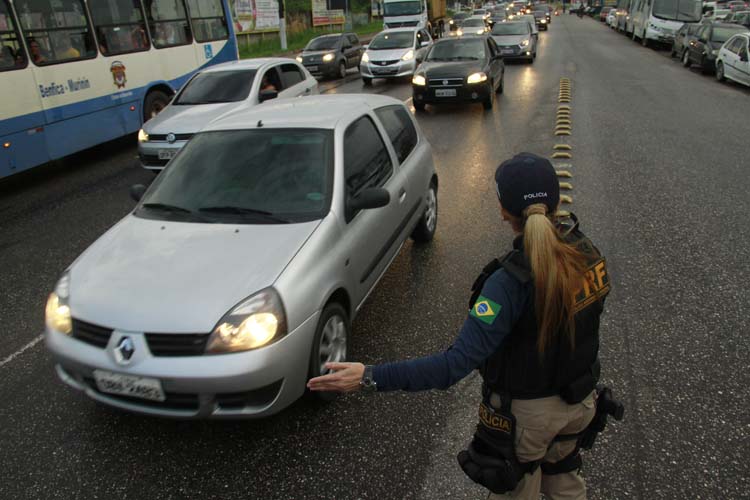 
        
            Sufoco para sair de Belém no penúltimo final de semana de Julho
        
    