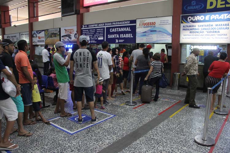 
        
            Paraenses aproveitam último final de semana de Julho
        
    