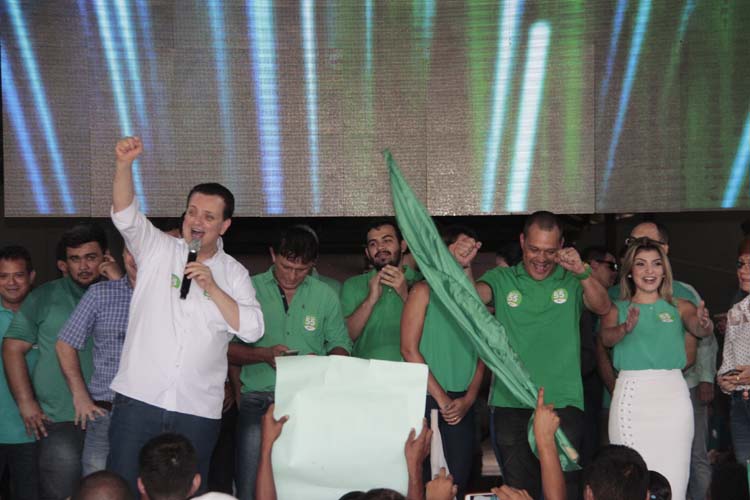
        
            PSD confirma candidatura de Coronel Neil
        
    
