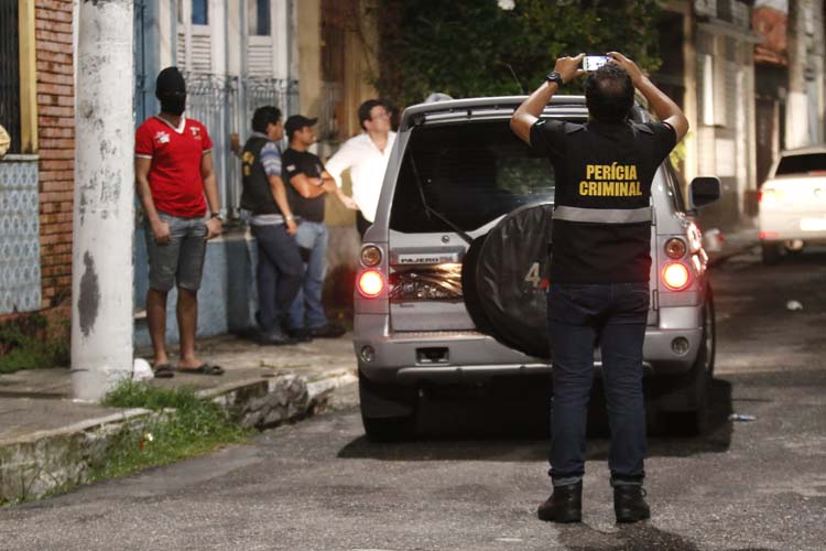 
        
            Crime contra Felipe Andrew é reconstituído 
        
    