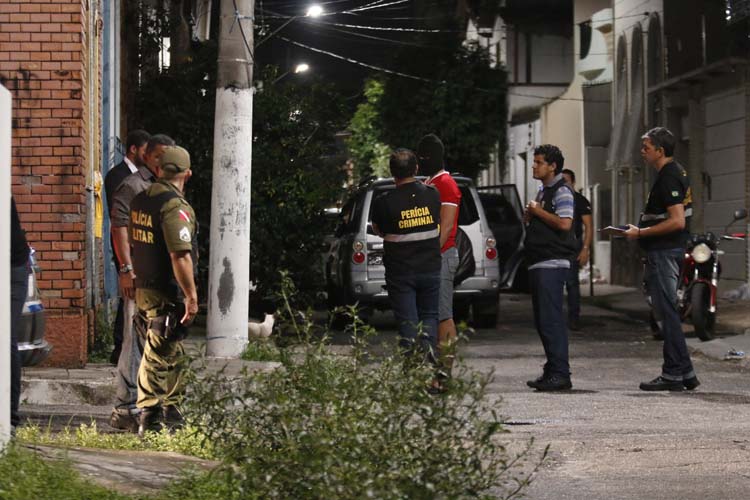 
        
            Crime contra Felipe Andrew é reconstituído 
        
    