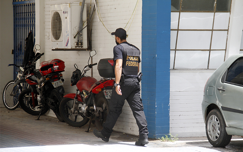
        
            Operação apura denúncias de possível crime eleitoral
        
    