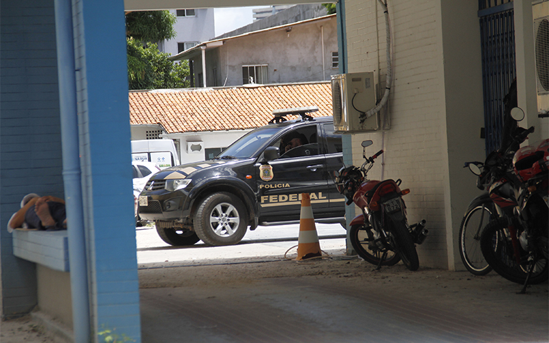 
        
            Operação apura denúncias de possível crime eleitoral
        
    