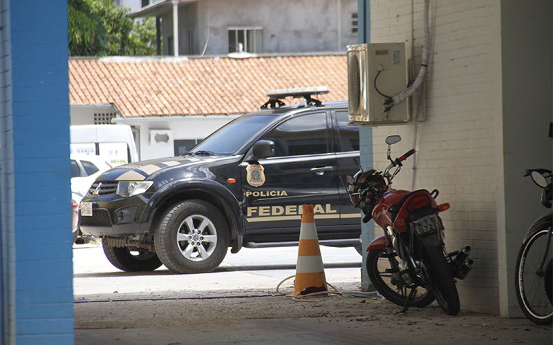 
        
            Operação apura denúncias de possível crime eleitoral
        
    