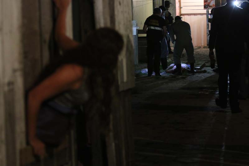 
        
            Desconhecida é brutalmente assassinada
        
    